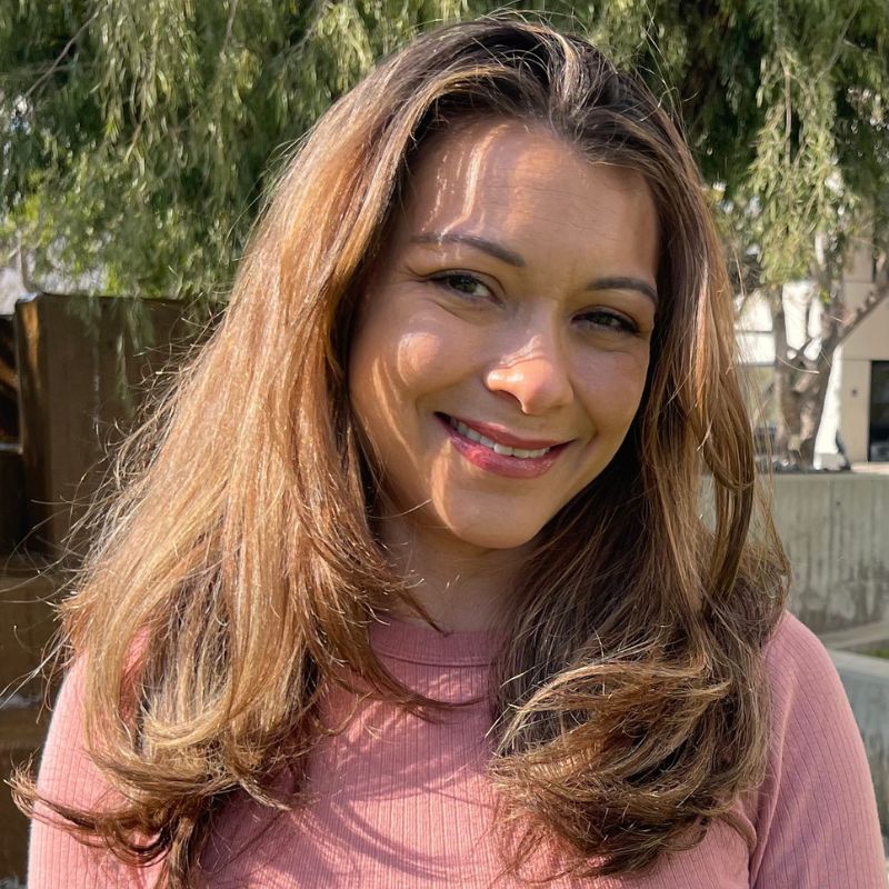 KIDSAVE-STAFF-PORTRAIT-JEANETTE-800×800